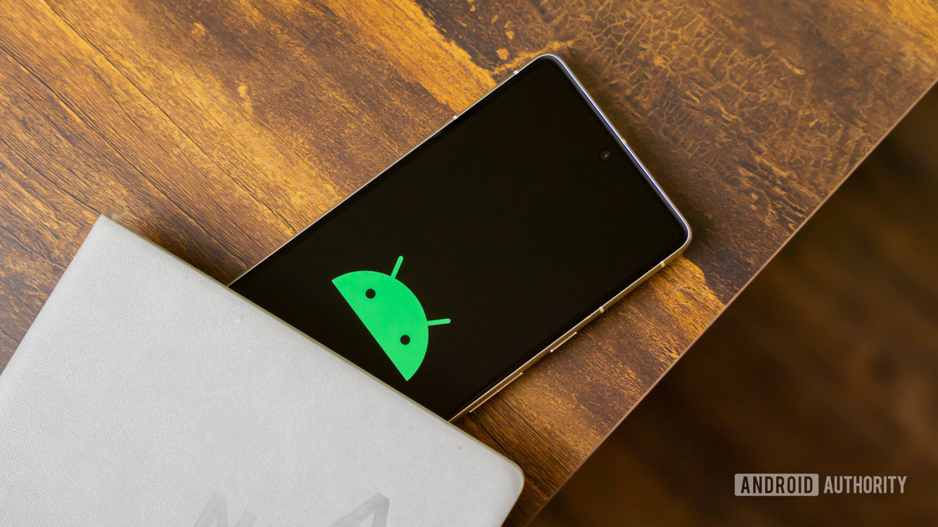 Android logo on smartphone stock photo (4) Android logo on smartphone stock photo (4)