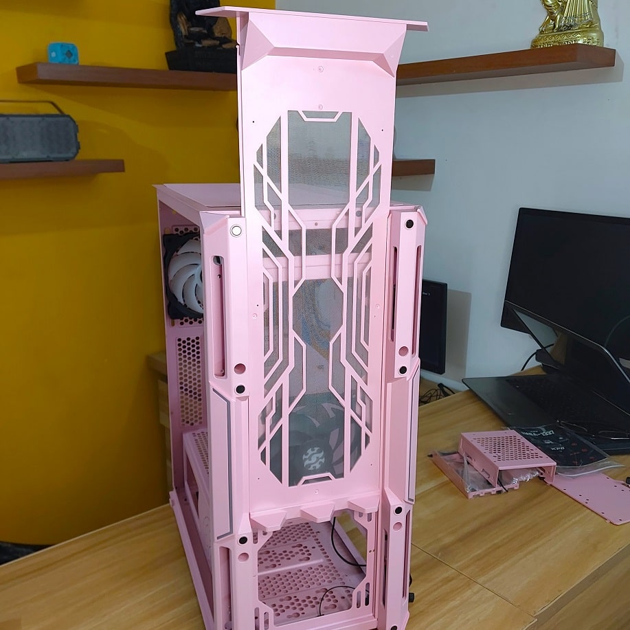 Dust filter on PC cabinet min Dust filter on PC cabinet min