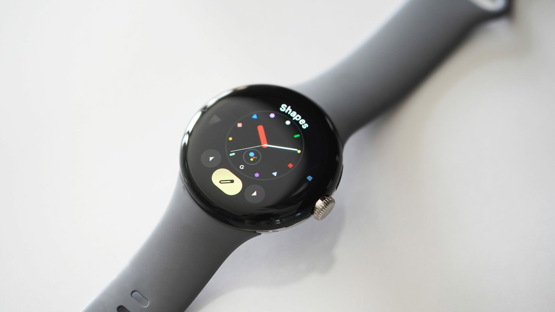 Google Pixel Watch Edit Watch Face A Google Pixel Watch displays the Edit screen for personalizing your watch face.