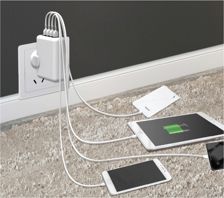Toreto Unveils Unicharge, 4 USB Port Universal Travel Charger